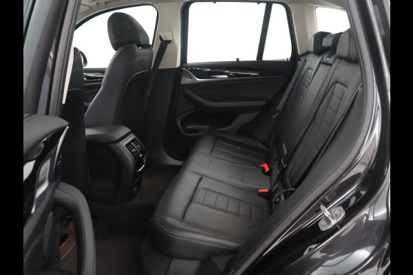 BMW X3 xDrive20i High Executive | Trekhaak | Stoelverwarming | Pano.Dak | Keyless Entry |