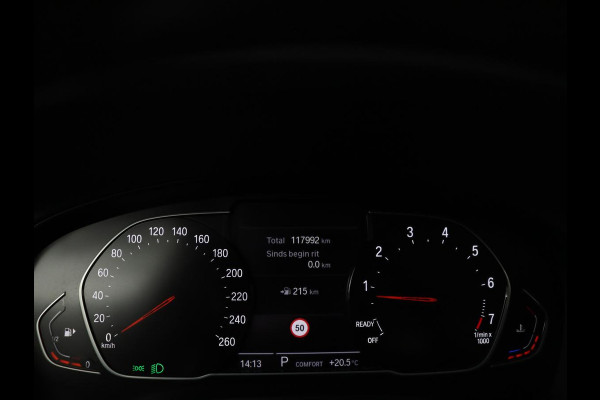 BMW X3 xDrive20i High Executive | Trekhaak | Stoelverwarming | Pano.Dak | Keyless Entry |