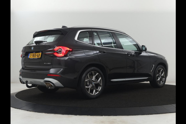 BMW X3 xDrive20i High Executive | Trekhaak | Stoelverwarming | Pano.Dak | Keyless Entry |