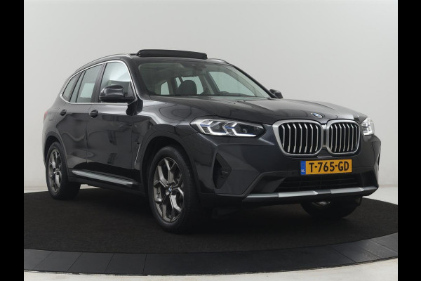 BMW X3 xDrive20i High Executive | Trekhaak | Stoelverwarming | Pano.Dak | Keyless Entry |