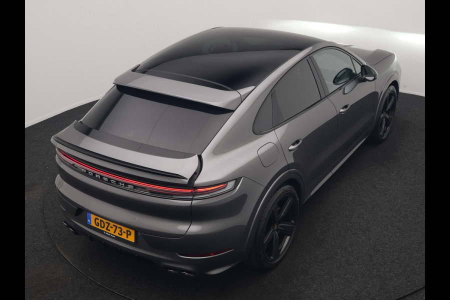 Porsche Cayenne Coupé 3.0 E-Hybrid PHEV | MY 2024 Facelift | SportDesign | Sportuitlaat | Trekhaak Af Fabriek | Panodak | Luchtvering | PDLS+ | Sport Chrono | InnoDrive Adaptive Cruise | Head up | Soft Close | 22"L.M | 360 Camera | Plug In Hybrid |