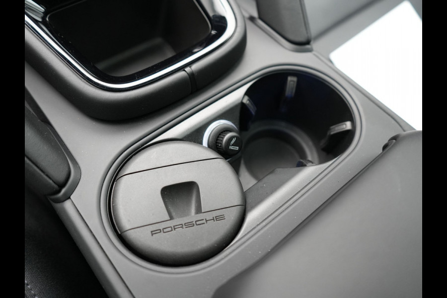 Porsche Cayenne Coupé 3.0 E-Hybrid PHEV | MY 2024 Facelift | SportDesign | Sportuitlaat | Trekhaak Af Fabriek | Panodak | Luchtvering | PDLS+ | Sport Chrono | InnoDrive Adaptive Cruise | Head up | Soft Close | 22"L.M | 360 Camera | Plug In Hybrid |
