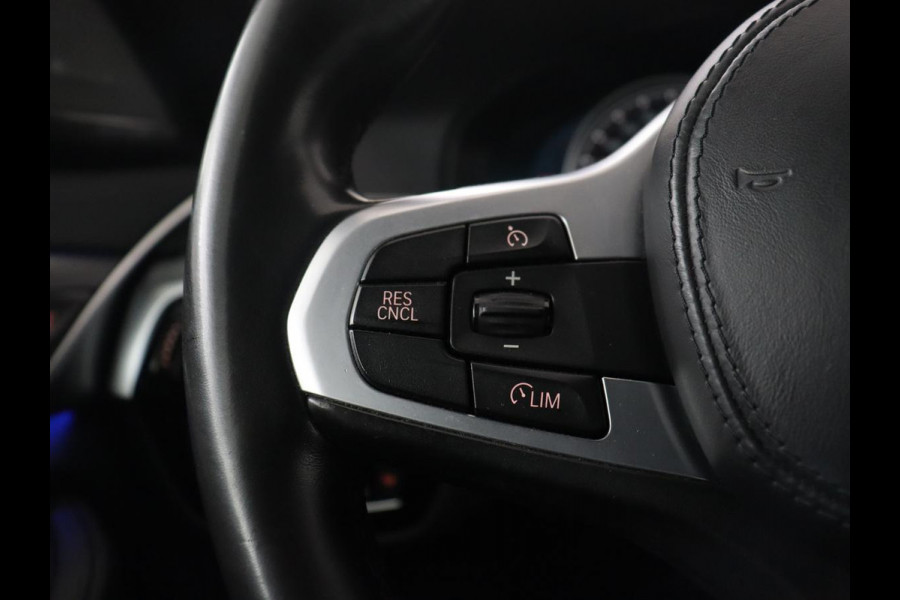 BMW 5 Serie 530i xDrive High Executive | M Sport | LED | Stoelverwarming | Schuif/-kanteldak | Stoelventilatie | 360 Camera | Harman Kardon Sound |