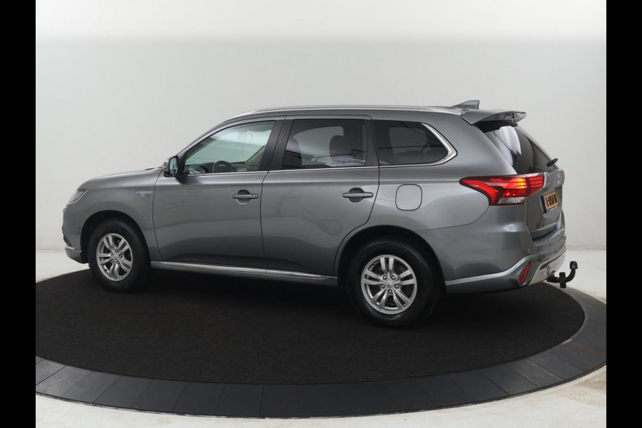 Mitsubishi Outlander 2.4 PHEV Pure | SOH 71% | Camera | Stoelverwarming | Trekhaak |