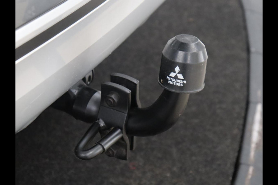Mitsubishi Outlander 2.4 PHEV Pure | SOH 71% | Camera | Stoelverwarming | Trekhaak |