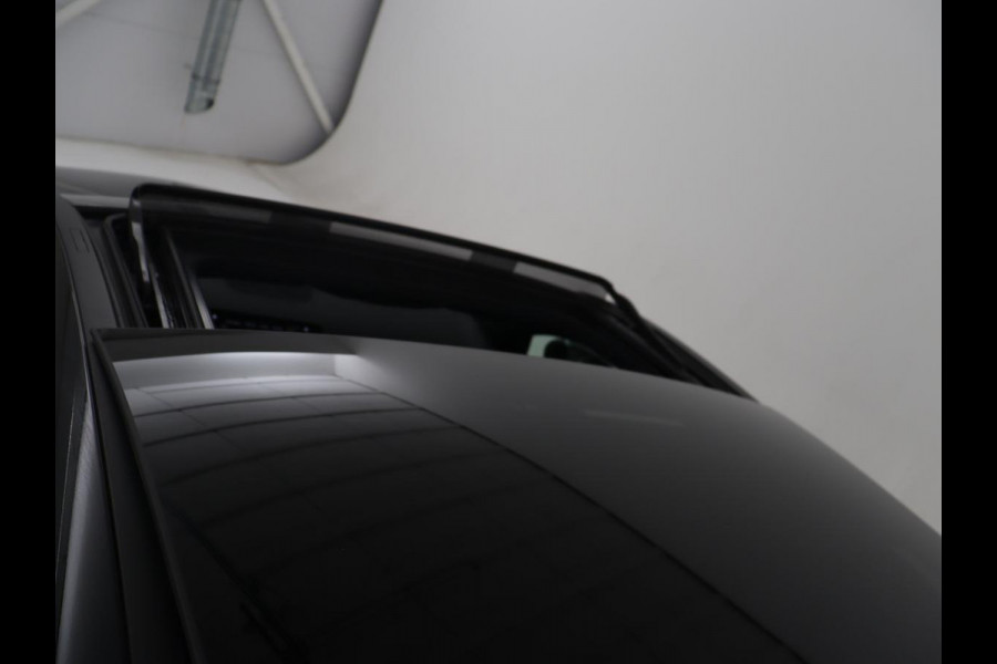 Mercedes-Benz A-Klasse 200 Business Solution AMG | Pano.Dak | Camera | Navigatie | Apple Carplay | LED