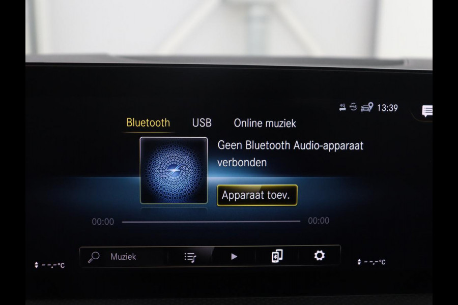 Mercedes-Benz A-Klasse 200 Business Solution AMG | Pano.Dak | Camera | Navigatie | Apple Carplay | LED