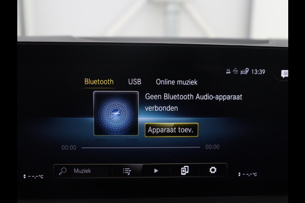 Mercedes-Benz A-Klasse 200 Business Solution AMG | Pano.Dak | Camera | Navigatie | Apple Carplay | LED