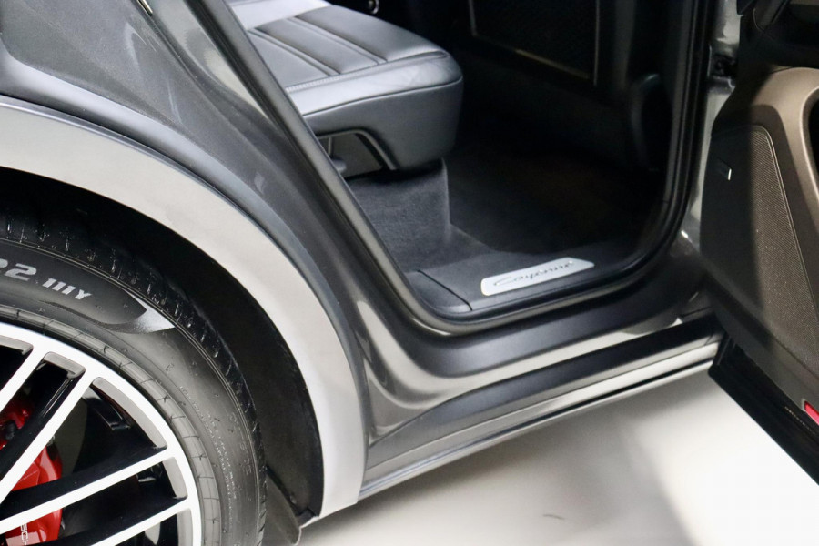 Porsche Cayenne 3.0 E-Hybrid Sport Design PANO|ACC|18 Weg|NL