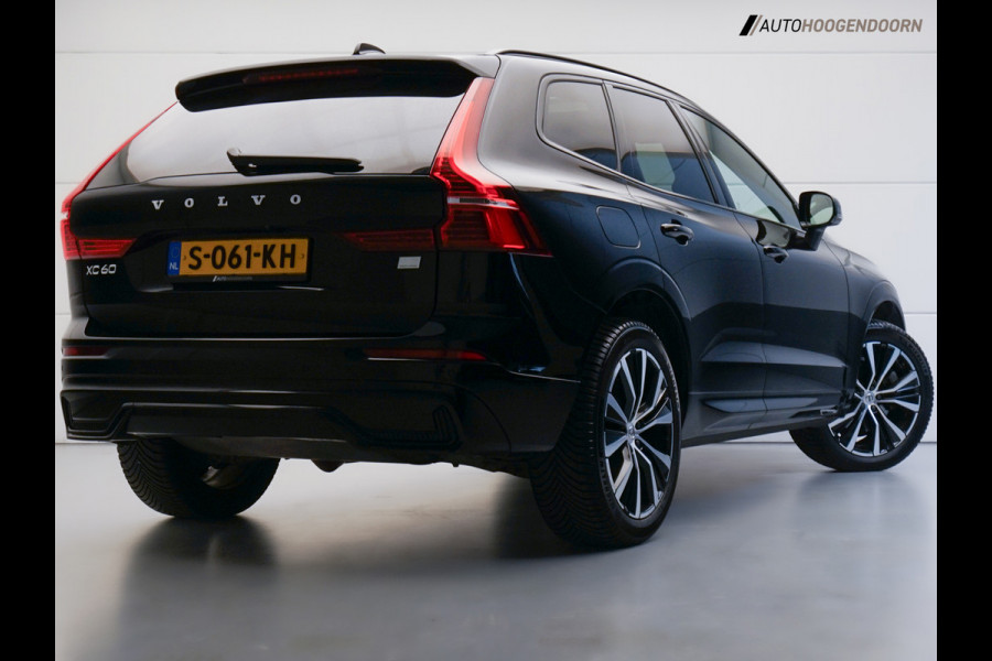 Volvo XC60 2.0 T6 Plug-in Hybrid AWD Plus Dark (APPLE CARPLAY,PANORAMADAK,STUUR-STOELVERWARMING,DODEHOEK,KEYLESS,MEMORY-SEATS)