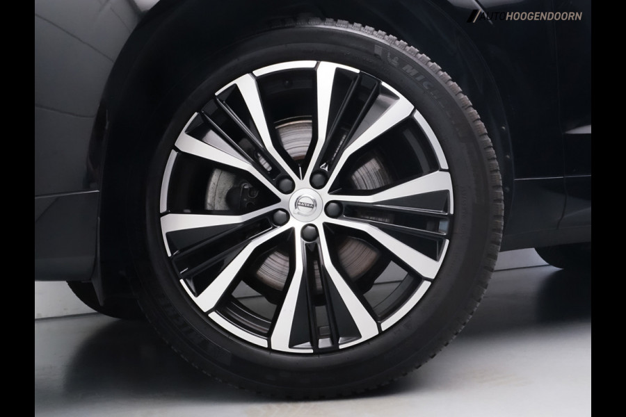 Volvo XC60 2.0 T6 Plug-in Hybrid AWD Plus Dark (APPLE CARPLAY,PANORAMADAK,STUUR-STOELVERWARMING,DODEHOEK,KEYLESS,MEMORY-SEATS)