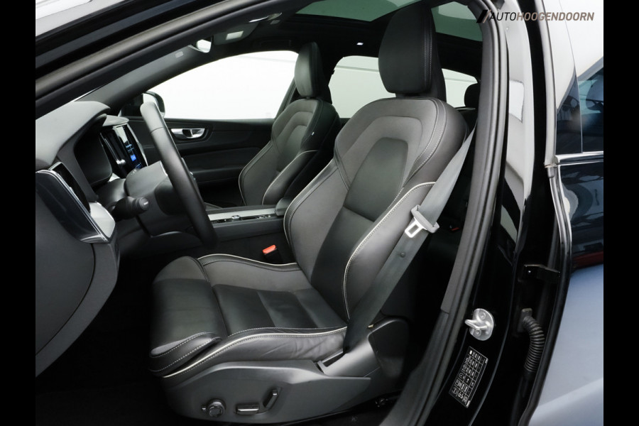 Volvo XC60 2.0 T6 Plug-in Hybrid AWD Plus Dark (APPLE CARPLAY,PANORAMADAK,STUUR-STOELVERWARMING,DODEHOEK,KEYLESS,MEMORY-SEATS)