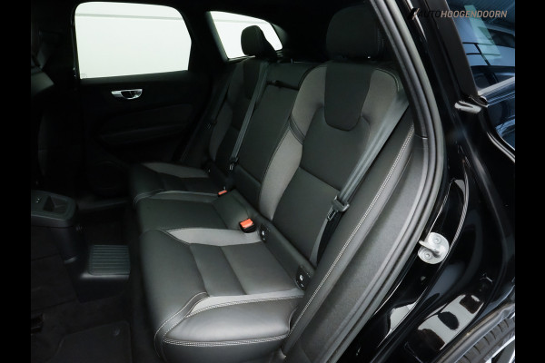 Volvo XC60 2.0 T6 Plug-in Hybrid AWD Plus Dark (APPLE CARPLAY,PANORAMADAK,STUUR-STOELVERWARMING,DODEHOEK,KEYLESS,MEMORY-SEATS)