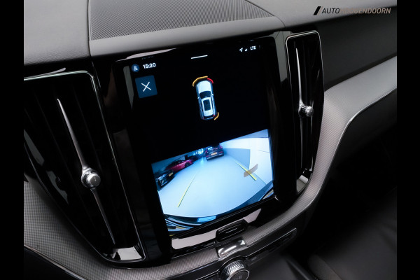 Volvo XC60 2.0 T6 Plug-in Hybrid AWD Plus Dark (APPLE CARPLAY,PANORAMADAK,STUUR-STOELVERWARMING,DODEHOEK,KEYLESS,MEMORY-SEATS)