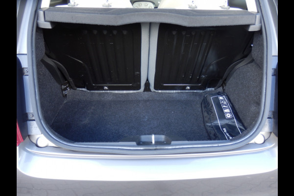 Fiat 500 80 pk. Collezione I Airco I 16 inch LM velgen I Nav. I