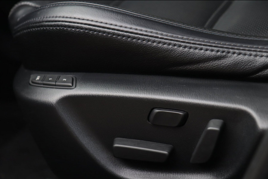 Mazda 6 Sportbreak 2.5 SkyActiv-G 194 / SCHUIFDAK / MEMORY / HUD / ACC / BOSE / CAMERA