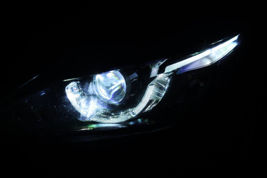 Mazda 6 Sportbreak 2.5 SkyActiv-G 194 / SCHUIFDAK / MEMORY / HUD / ACC / BOSE / CAMERA