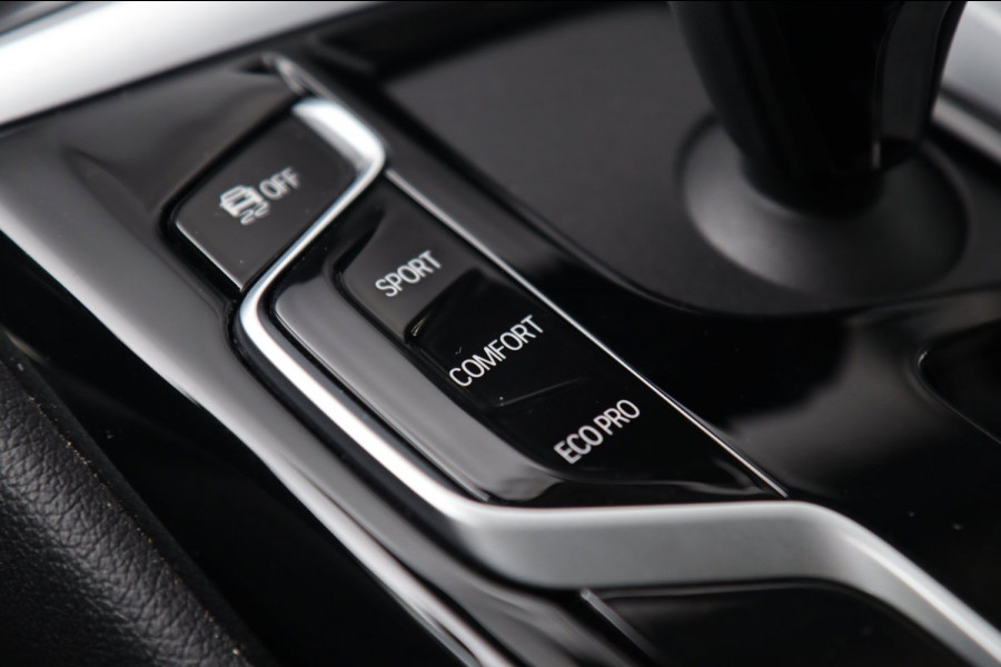 BMW 5 Serie Touring 530i / CAMERA / ACC / LEDER / ELEK-TREKHAAK / STOELVERW