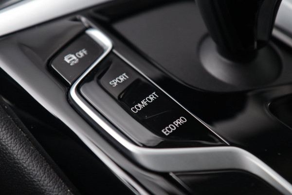 BMW 5 Serie Touring 530i / CAMERA / ACC / LEDER / ELEK-TREKHAAK / STOELVERW