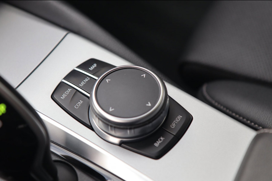 BMW 5 Serie Touring 530i / CAMERA / ACC / LEDER / ELEK-TREKHAAK / STOELVERW