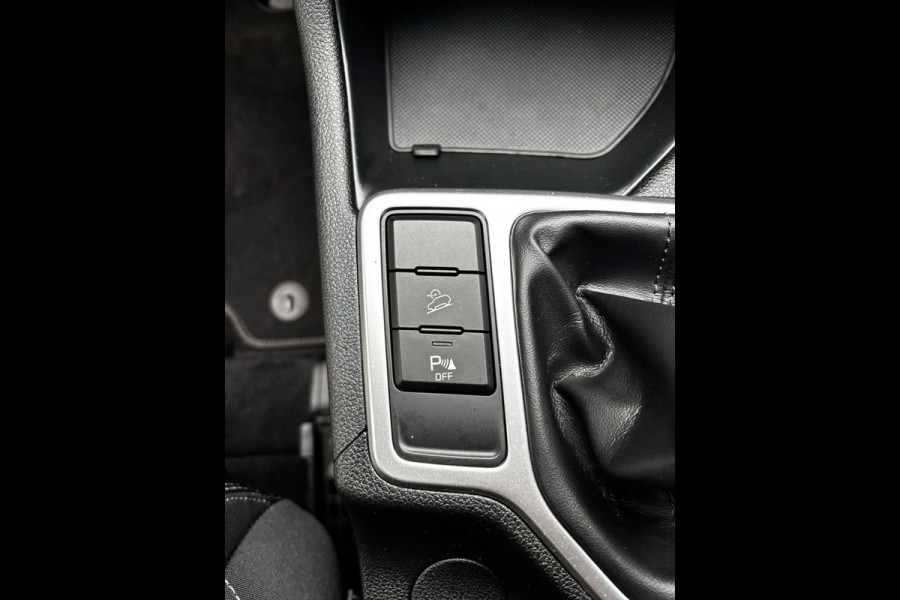 Kia Sportage 1.6 GDI Design Edition CAMERA|TREKHAAK|NAVI|140737KM|PDC