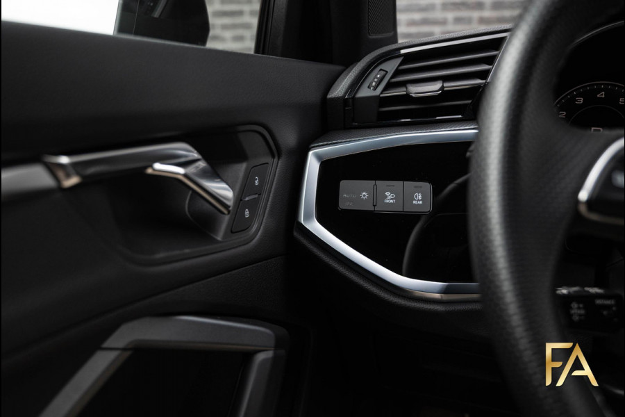 Audi Q3 Sportback 45 TFSI e S Line 20Inch|Fullblack|245PK