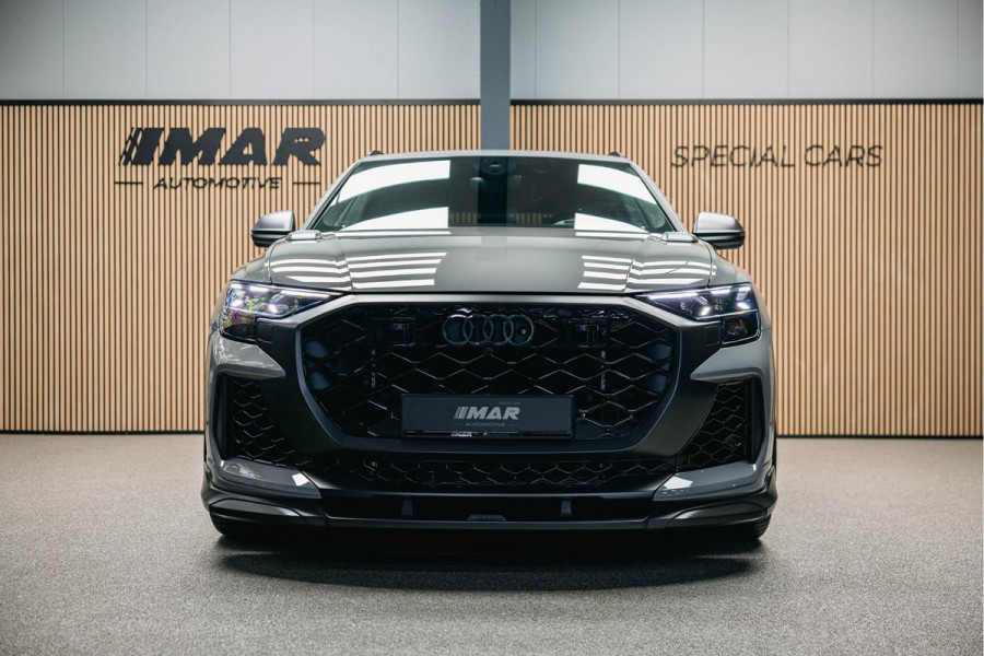 Audi RSQ8 Performance 4.0 TFSI RSQ8 quattro Performance Urban Face-lift Audi RSQ8 performance Urban Akarapovic Vossen 24 inch Full options Carbon, Nardo. Inmiddels mat PPF toegepast