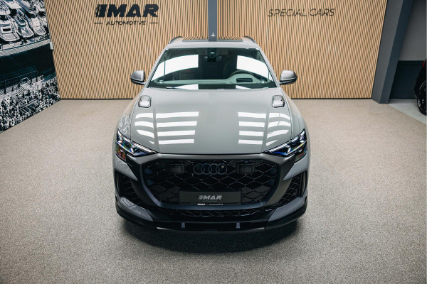 Audi RSQ8 Performance 4.0 TFSI RSQ8 quattro Performance Urban Face-lift Audi RSQ8 performance Urban Akarapovic Vossen 24 inch Full options Carbon, Nardo. Inmiddels mat PPF toegepast