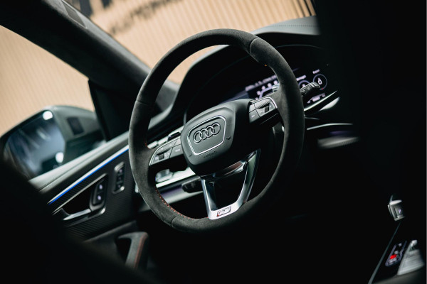 Audi RSQ8 Performance 4.0 TFSI RSQ8 quattro Performance Urban Face-lift Audi RSQ8 performance Urban Akarapovic Vossen 24 inch Full options Carbon, Nardo. Inmiddels mat PPF toegepast