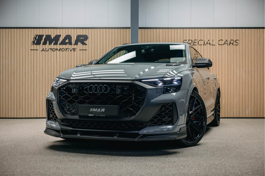 Audi RSQ8 Performance 4.0 TFSI RSQ8 quattro Performance Urban Face-lift Audi RSQ8 performance Urban Akarapovic Vossen 24 inch Full options Carbon, Nardo. Inmiddels mat PPF toegepast