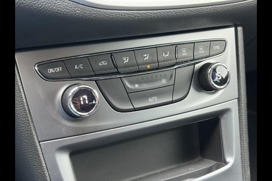 Opel Astra Sports Tourer 1.4 Turbo 120 Jaar Edition ✓150pk✓Carplay✓Navi✓Trekhaak✓Pdc V+A✓Clima✓Cruise✓6 Bak✓Lm velgen✓N.A.P✓Apk tot 02-2028