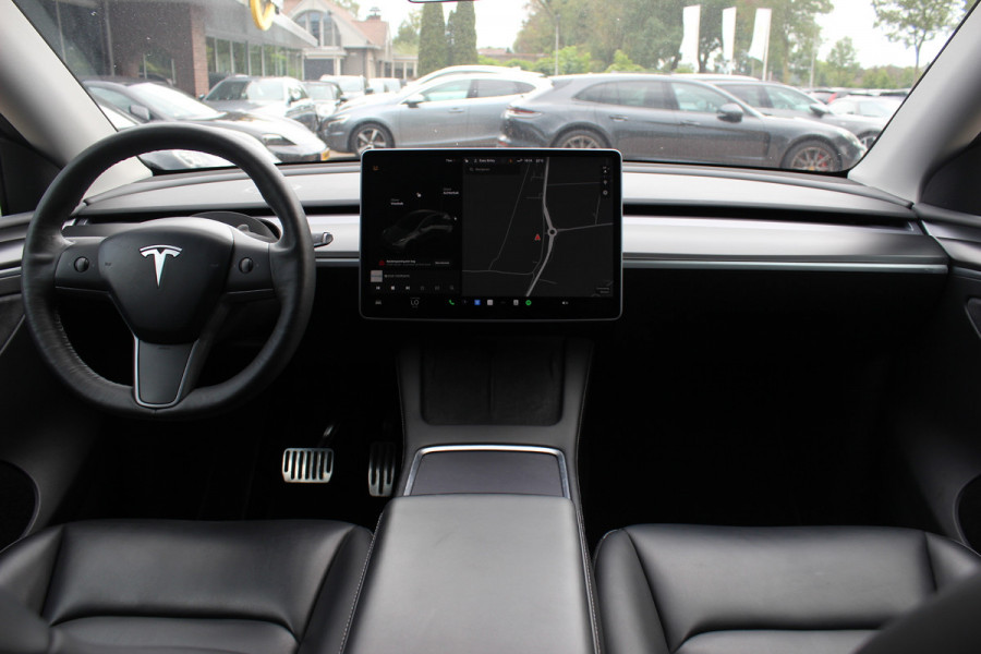 Tesla Model Y Long Range AWD 75 kWh / SOH 90,1% / Autopilot / Panoramadak / Camera / 20'' / Keyless / Leder / Dodehoek / Navigatie / Stoelverwarming
