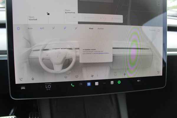 Tesla Model Y Long Range AWD 75 kWh / SOH 90,1% / Autopilot / Panoramadak / Camera / 20'' / Keyless / Leder / Dodehoek / Navigatie / Stoelverwarming