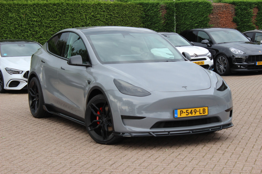 Tesla Model Y Long Range AWD 75 kWh / SOH 90,1% / Autopilot / Panoramadak / Camera / 20'' / Keyless / Leder / Dodehoek / Navigatie / Stoelverwarming