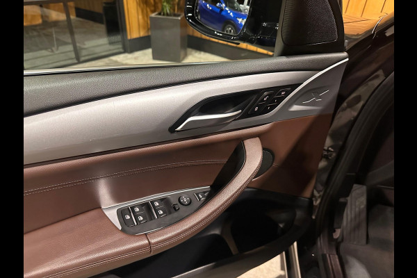 BMW X3 xDrive20i High Executive Launch Edition
