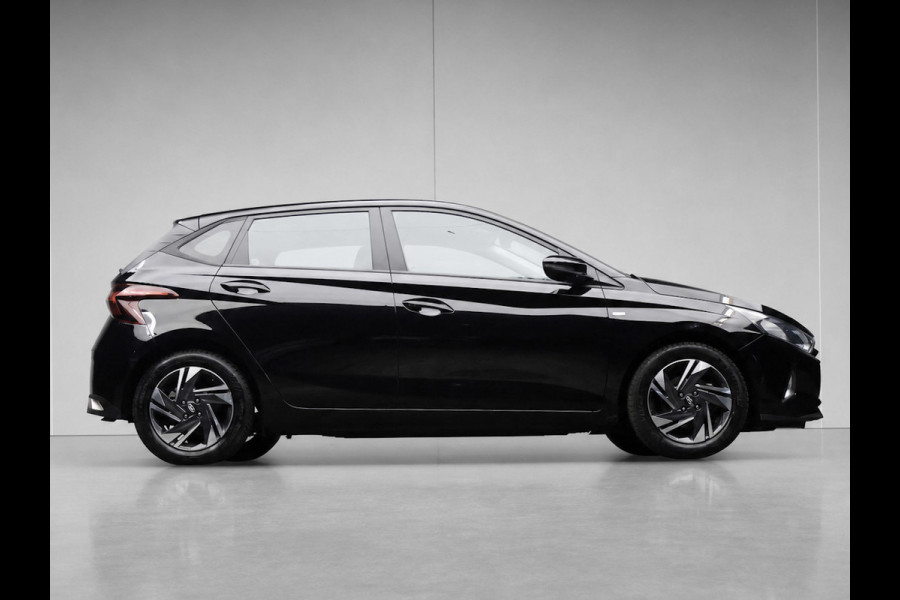 Hyundai i20 1.0 T-GDI Comfort Sport 100PK (APPLE CARPLAY,NAVI,CAMERA,CLIMATE,CRUISE,LED,SPORTSTOELEN,LM VELGEN,NETTE STAAT)