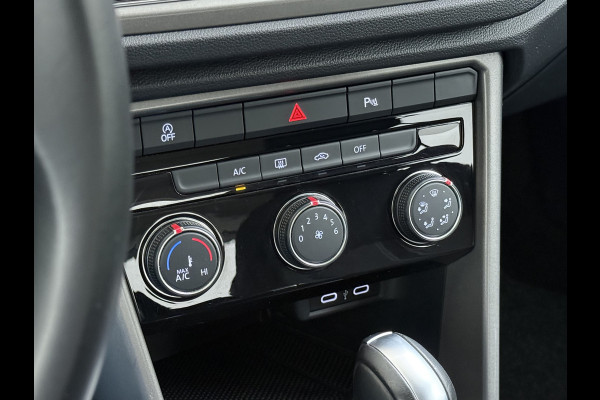 Volkswagen T-Roc 1.5TSI 150PK Automaat Adap.Cruise Apple Carplay Android Auto Navi* Airco Pdc Style Bluetooth Lmv Isofix Led Licht-/Regensensor Origineel Nederlandse Auto