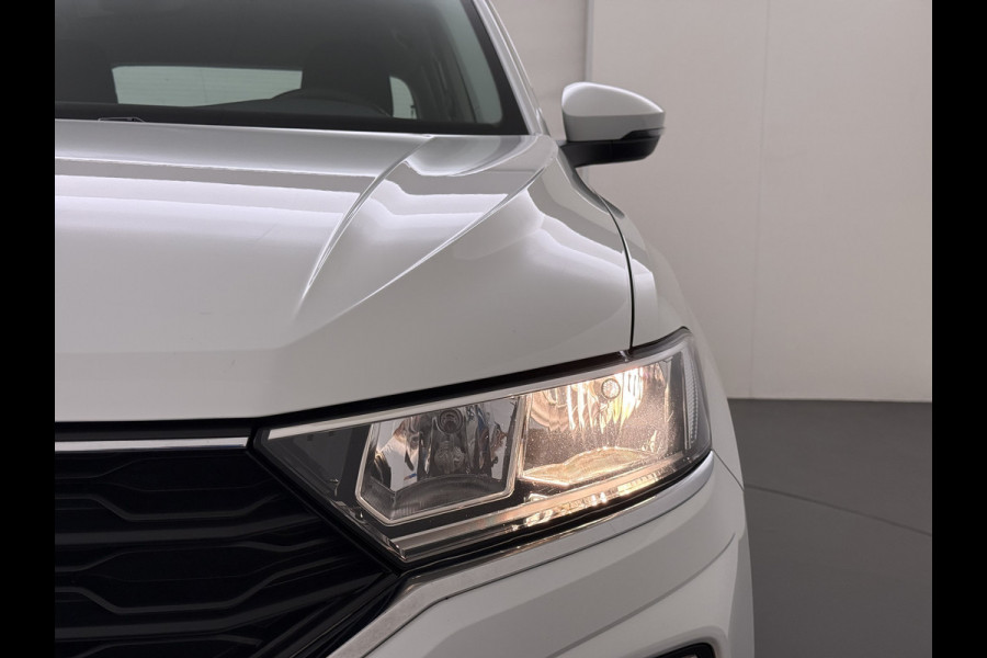 Volkswagen T-Roc 1.5TSI 150PK Automaat Adap.Cruise Apple Carplay Android Auto Navi* Airco Pdc Style Bluetooth Lmv Isofix Led Licht-/Regensensor Origineel Nederlandse Auto