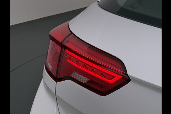 Volkswagen T-Roc 1.5TSI 150PK Automaat Adap.Cruise Apple Carplay Android Auto Navi* Airco Pdc Style Bluetooth Lmv Isofix Led Licht-/Regensensor Origineel Nederlandse Auto