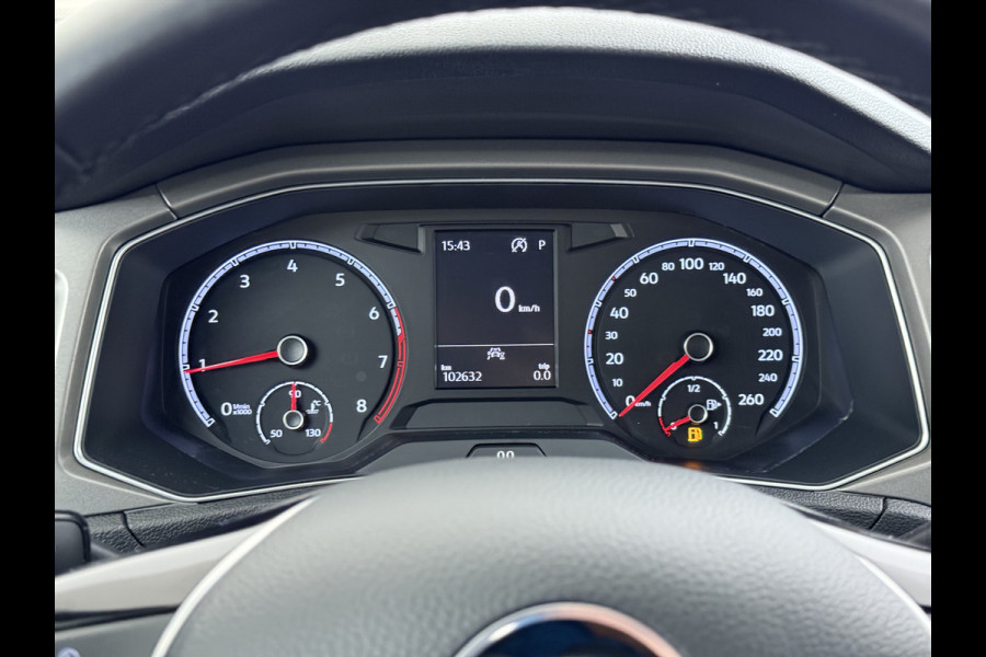Volkswagen T-Roc 1.5TSI 150PK Automaat Adap.Cruise Apple Carplay Android Auto Navi* Airco Pdc Style Bluetooth Lmv Isofix Led Licht-/Regensensor Origineel Nederlandse Auto