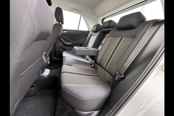 Volkswagen T-Roc 1.5TSI 150PK Automaat Adap.Cruise Apple Carplay Android Auto Navi* Airco Pdc Style Bluetooth Lmv Isofix Led Licht-/Regensensor Origineel Nederlandse Auto