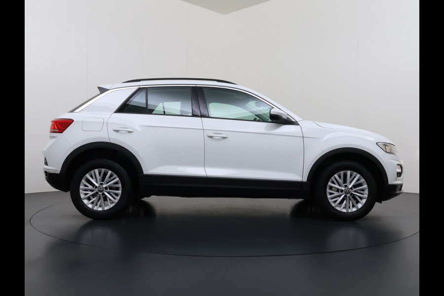 Volkswagen T-Roc 1.5TSI 150PK Automaat Adap.Cruise Apple Carplay Android Auto Navi* Airco Pdc Style Bluetooth Lmv Isofix Led Licht-/Regensensor Origineel Nederlandse Auto