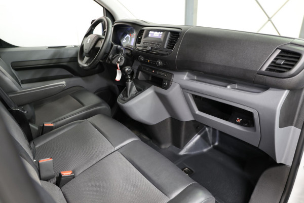 Peugeot Expert 2.0 BlueHDI 120 L3H1 LANG 2500KG TREKVERMOGEN