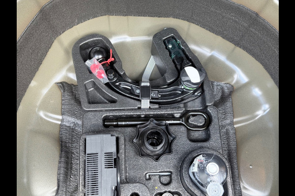 Volkswagen Taigo 1.5 TSI R-Line Pano/Keylesa/Camera