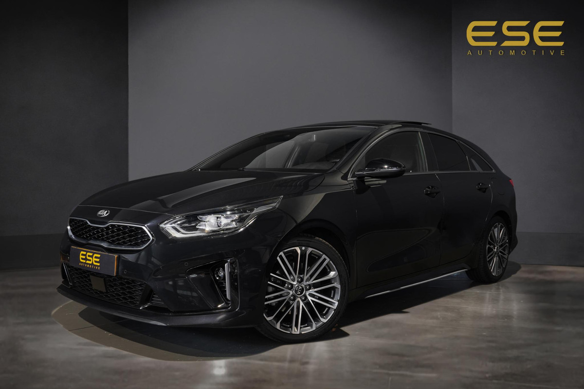 Kia ProCeed 1.4 T-GDI GT-PlusLine | Panorama | Carplay | Camera | Navigatie | Stoel/Stuur verwarming
