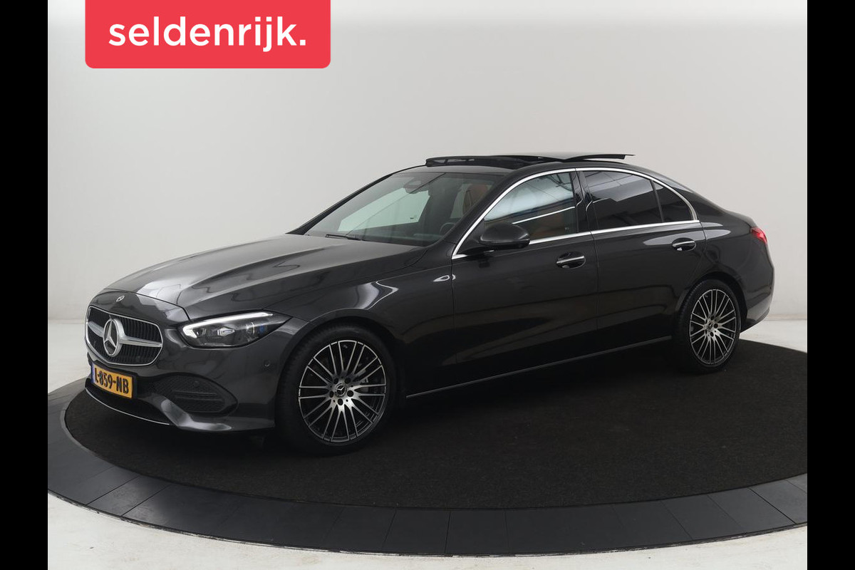 Mercedes-Benz C-Klasse 200 Luxury Line | Panoramadak | Leder | Memory | Adaptive cruise | Stoelverwarming | Burmester | 360 camera | Park assist | Sfeerverlichting | Carplay | Climate control