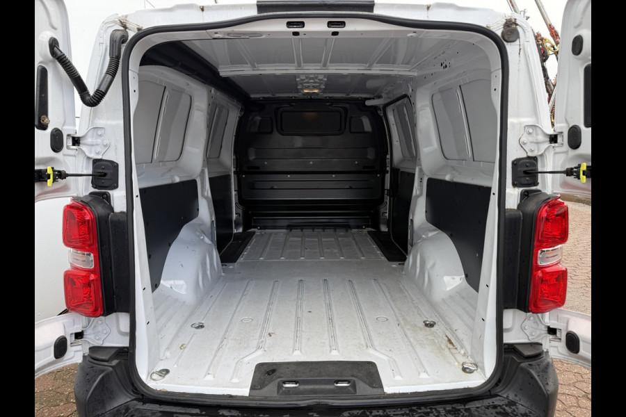 Toyota ProAce Electric Worker 75kWh 136PK L3 348km WLTP EV Snelladen Climate control Cruise control Laadkabel