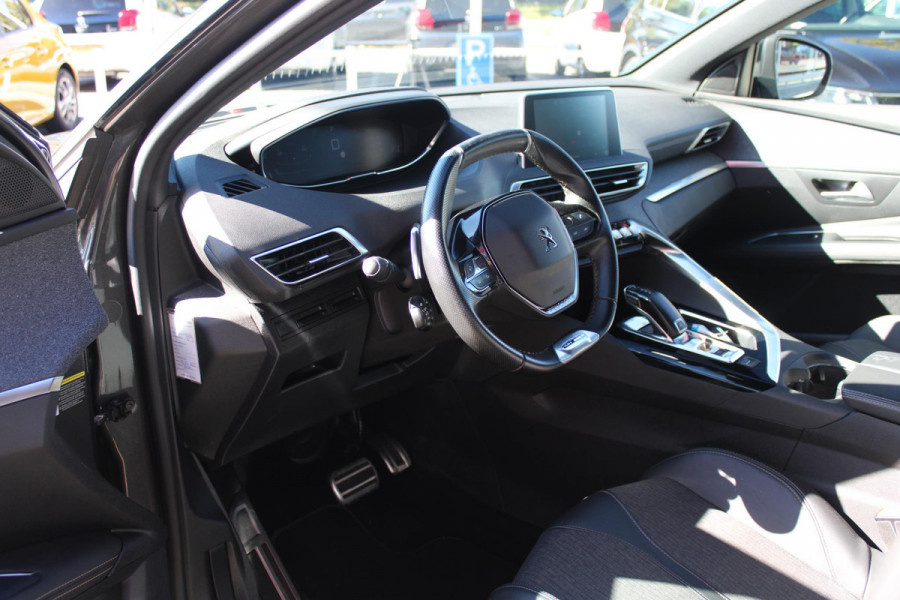 Peugeot 3008 1.6 180PK AUTOMAAT GT LINE | NAVIGATIE | CAMERA | APPLE CARPLAY/ANDROID AUTO | CLIMATE CONTROL | CRUISE CONTROL | FULL LED KOPLAMPEN | MISTLAMPEN VOOR | AFNEEMBARE TREKHAAK | 19" LICHTMETALEN VELGEN |