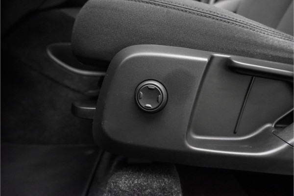 Volvo XC40 1.5 T4 Recharge Pano 360° Camera H/K Trekhaak CarPlay