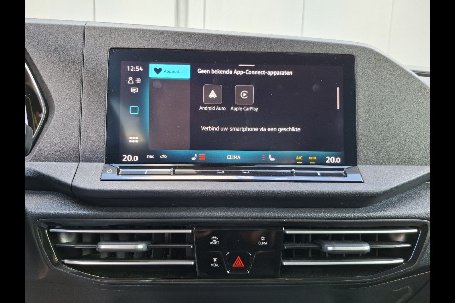 Volkswagen Caddy Maxi 1.5 TSI 115pk DSG AUT. * 7 Persoons * 13.000KM! * Navigatiesysteem * Stoelverwarming * ParkeerCamera *